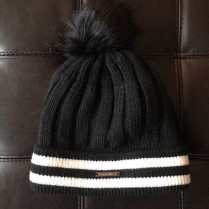 Vince Camuto fleece lined hat